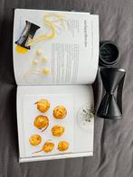 Groente Spaghetti Snijder + Kookboek, Huis en Inrichting, Keuken | Keukenbenodigdheden, Ophalen of Verzenden, Zo goed als nieuw