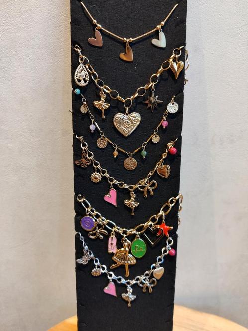 Bedelarmbanden per stuk. Stainless steel, Sieraden, Tassen en Uiterlijk, Armbanden, Nieuw, Staal, Goud, Met bedels of kralen, Ophalen of Verzenden