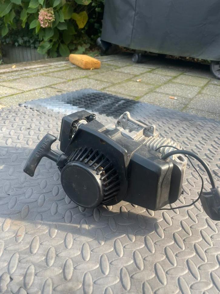 49cc motorblok minibike (bijna compleet), Fietsen en Brommers, Minibikes, Midibikes en Pitbikes, Zo goed als nieuw, Overige typen