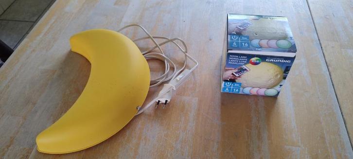 2x maanlamp, (1x Ikea wandlamp, 1x Grundig nachtlampje), Kinderen en Baby's, Kinderkamer | Inrichting en Decoratie, Lamp, Ophalen of Verzenden