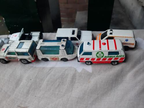 Ambulance modelauto’s en busjes., Hobby en Vrije tijd, Modelauto's | 1:43, Gebruikt, Overige typen, Ophalen of Verzenden