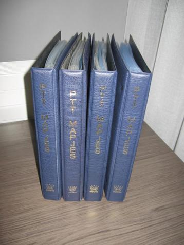 4 Importa albums voor postzegelmapjes. beschikbaar voor biedingen