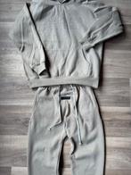 Essentials trainingspak Mt. M, Kleding | Heren, Beige, Nieuw, Ophalen of Verzenden, Essentials