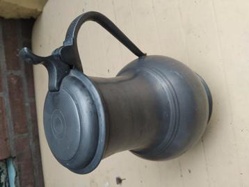 Tinnen kan met merkteken kroontje. beschikbaar voor biedingen