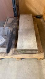 Gratis 3 betonplaten, Tuin en Terras, Tegels en Klinkers, Ophalen, Zo goed als nieuw, Beton, Overige typen