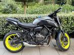 Yamaha MT-07 night fluo = A2 35kW + extra's Bj 2018 34.800km, LED Verlichting, 2 cilinders, Particulier, Minimaal motorrijbewijs A2