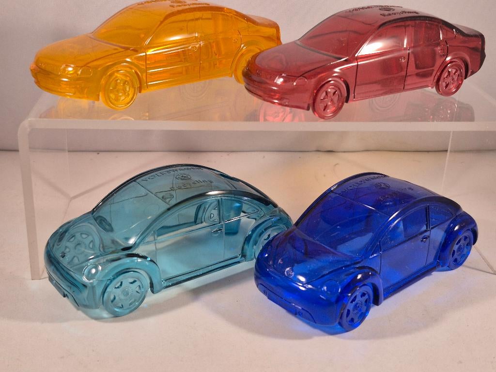 Set 4x VW DMMA Pennenhouders 1:43 (3), Hobby en Vrije tijd, Modelauto's | 1:43, Ophalen of Verzenden, Nieuw, Auto, Overige merken