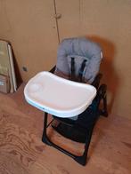 Qute eetstoel grijs incl. afneembaar tafelblad, Kinderen en Baby's, Kinderstoelen, Ophalen, Zo goed als nieuw, Meegroeistoel