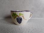 Kopje Druiven Handpainted Aardewerk, Ophalen of Verzenden, Zo goed als nieuw, Overige stijlen, Kop(pen) en/of Schotel(s)