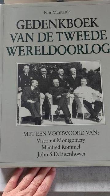 Gedenkboek van de tweede wereldoorlog beschikbaar voor biedingen