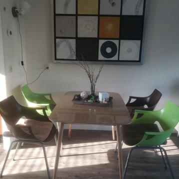 Eettafel 120 /80 tafelblad  en 75 cm hoogte 