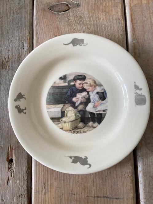 Bordje Ot en Sien. Wolters Noordhoff 2004. Kinderbordje., Huis en Inrichting, Keuken | Servies, Zo goed als nieuw, Bord(en), Overige stijlen