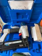 Kitpro Basso Tacker/Pistool met Koffer, Doe-het-zelf en Verbouw, Gereedschap | Handgereedschap, Ophalen, Gebruikt