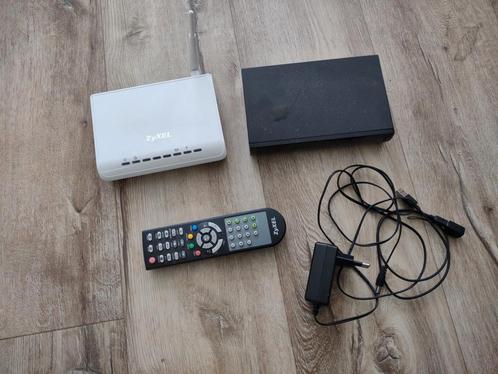 Nette Zyxel mediaspeler en wifi repeater, afstandsbediening., Audio, Tv en Foto, Mediaspelers, Zo goed als nieuw, Zonder harde schijf