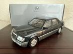 Mercedes E320 W124 1/18 Autoart Nautikblauw dealer. Zeldzaam, Ophalen of Verzenden, Zo goed als nieuw