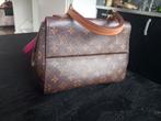 Louis vuitton tas met LV strap, Sieraden, Tassen en Uiterlijk, Tassen | Damestassen, Ophalen, Zo goed als nieuw, Bruin, Handtas