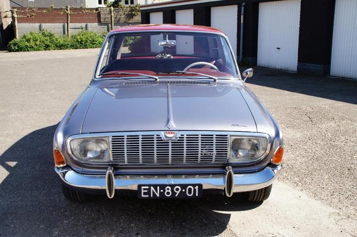 ford taunus 17m, Auto's, Oldtimers, Particulier, Ford, Benzine, Sedan, Handgeschakeld, Zilver of Grijs, Overige kleuren, Kunstmatig leder