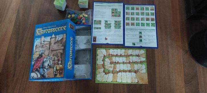 Bordspel Carcassonne, compleet en met spelregels, in doos, Hobby en Vrije tijd, Gezelschapsspellen | Bordspellen, Zo goed als nieuw