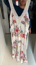 Party jurk met bloemen en wit. Lang maat 40 hippie jurk, Maat 38/40 (M), Ophalen of Verzenden, Onder de knie, Zo goed als nieuw