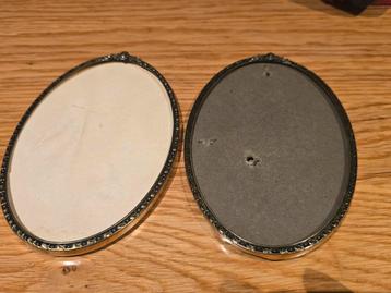 Ovale fotolijstjes (set van 2) beschikbaar voor biedingen