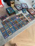 Yu-gi-oh 550+ kaarten waaronder blue eyes white dragon, Ophalen, Zo goed als nieuw