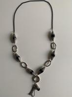 Mooie ketting, zwart met zilverkleur, nog NIEUW (17), Ophalen of Verzenden, Nieuw, Zwart, Overige materialen