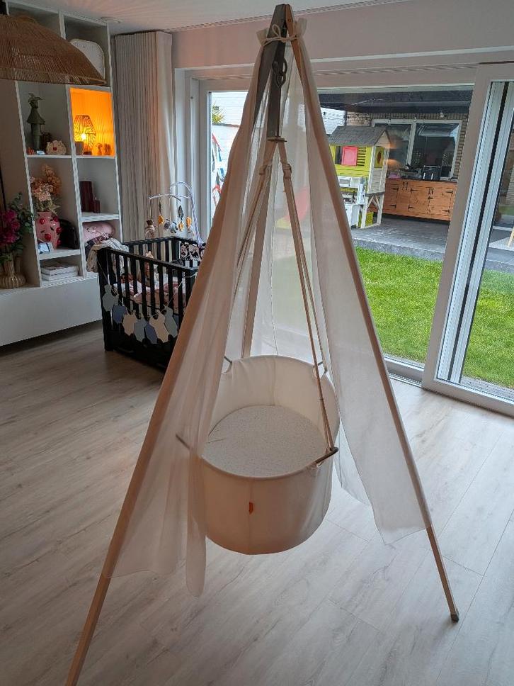 Nette leander wieg, Kinderen en Baby's, Kinderkamer | Overige Meubels, Gebruikt, Overige typen, Ophalen
