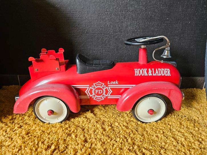 Vintage / retro loopauto heeft een zithoogte van 26 cm., Kinderen en Baby's, Speelgoed | Buiten | Voertuigen en Loopfietsen, Zo goed als nieuw
