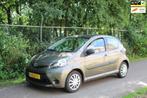 Toyota Aygo 1.0 VVT-i Comfort, Voorwielaandrijving, Euro 5, Stof, Gebruikt