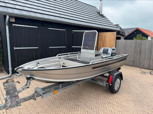 Qwest b380, Watersport en Boten, Vis- en Consoleboten, Zo goed als nieuw, Tot 10 pk, 3 tot 6 meter, Benzine, Buitenboordmotor