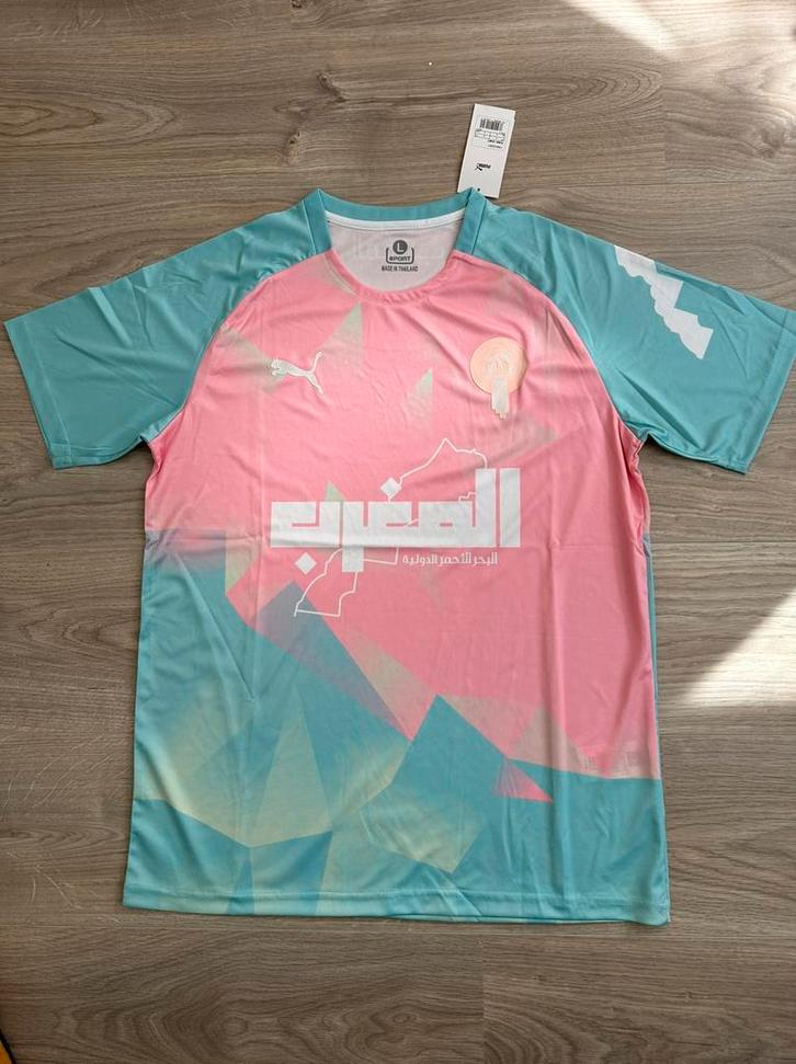 Marokko special shirt 2025-2026, maat L, Kleding | Heren, Sportkleding, Nieuw, Voetbal, Maat 52/54 (L), Roze, Ophalen of Verzenden