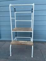 Stevige metalen learning tower - zelfgemaakt, Doe-het-zelf en Verbouw, Ladders en Trappen, Ophalen, Gebruikt, Trap, Minder dan 2 meter