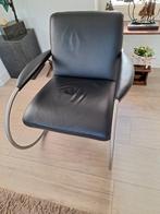 Twee comfortabele leren stoelen, zwart en wit, Huis en Inrichting, Fauteuils, Ophalen, Zo goed als nieuw, 75 tot 100 cm, Modern