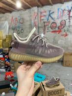 Yeezy Boost 350 Mono Mist | Alle Maten Beschikbaar, Kleding | Heren, Schoenen, Ophalen of Verzenden, Nieuw, Zwart