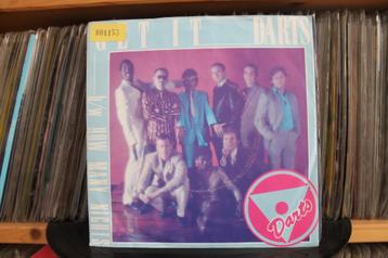 7" Single Darts - Get It / How Many Nights beschikbaar voor biedingen