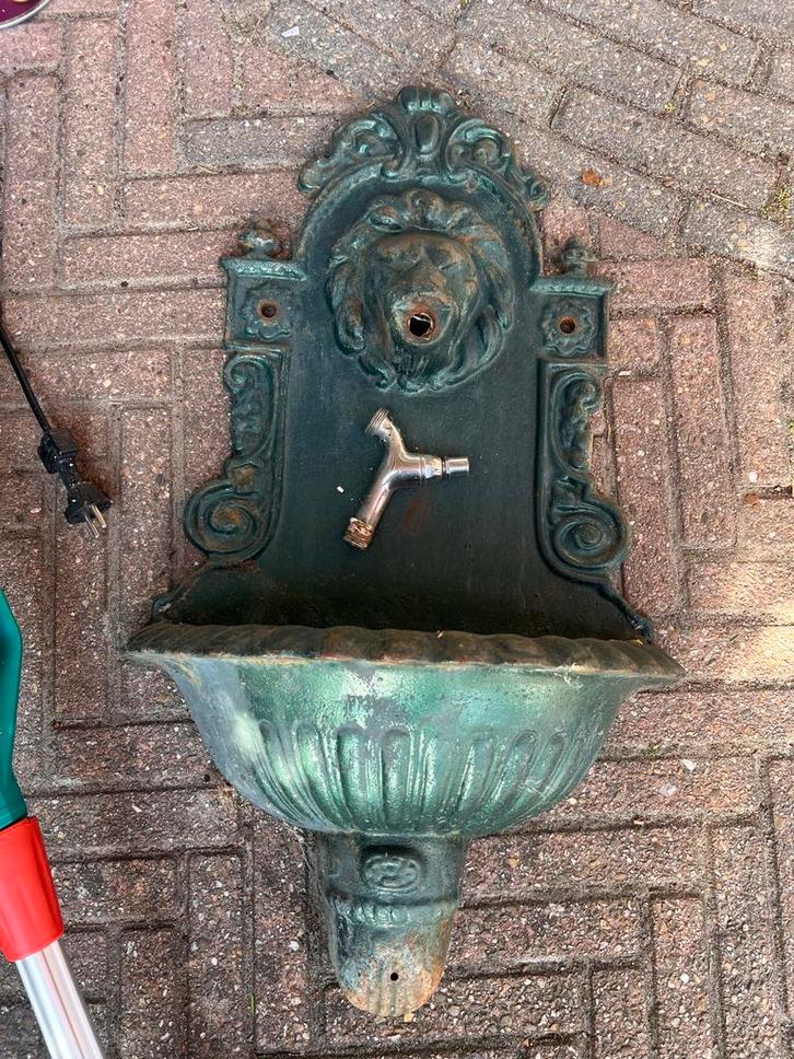 Brocante Wandfontein met Leeuwenkop, Tuin en Terras, Waterpartijen en Fonteinen, Gebruikt, Fontein, Gietijzer, Ophalen