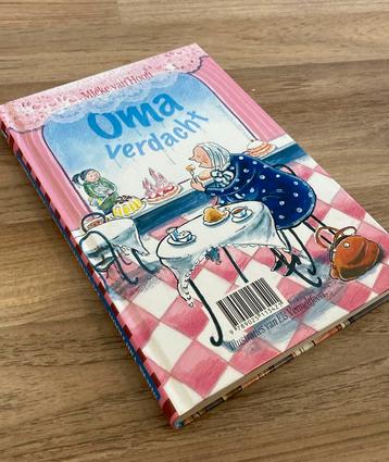 Dubbelboek Oma verdacht en De verdwenen oma beschikbaar voor biedingen