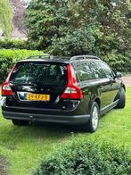 Volvo V70 D5 2.4 liter Limited Edition Automaat zwart nw APK, Auto's, Volvo, 15 km/l, 1800 kg, 179 €/maand, Zwart