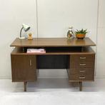 Vintage mid-century sixties bureau buro werkplek Wengé eiken, Huis en Inrichting, Bureaus, Ophalen, Gebruikt, Onbekend, Onbekend