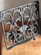 Mooie (boeken)standaard van gietijzer landelijk ,sober,, Ophalen of Verzenden