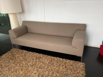 Design on Stock Bloq bank 3-zits Roderick Vos beschikbaar voor biedingen