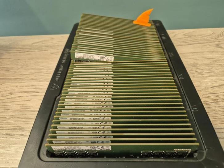 Geheugen – 8 tot 32GB DDR4 2400Mhz, Computers en Software, RAM geheugen, Zo goed als nieuw, Desktop, 32 GB, DDR4, Ophalen of Verzenden