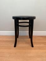 Antiek thonet krukje of plantentafeltje, Huis en Inrichting, Krukjes, Ophalen of Verzenden, Zo goed als nieuw, Hout