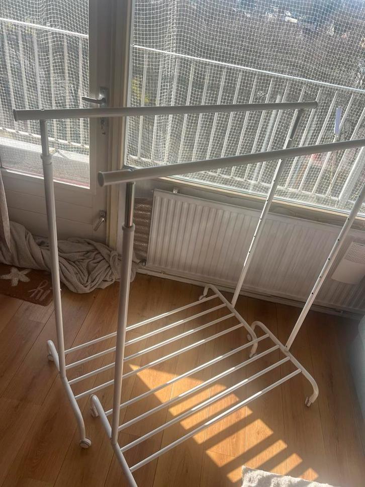 2 witte kledingrekken, Kleding | Dames, Kledingrekken, Gebruikt, Met wielen, Ophalen of Verzenden