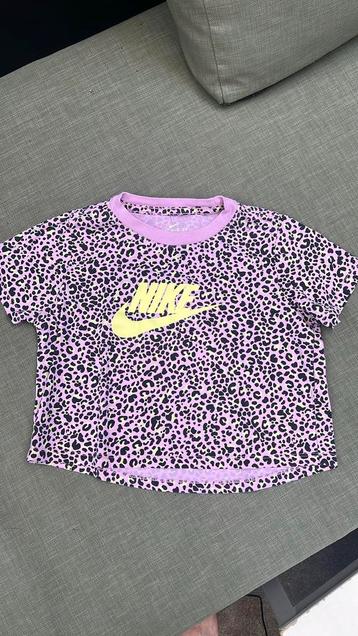 Nike kort t-shirt mt M netjes! beschikbaar voor biedingen