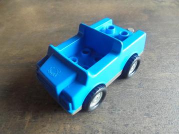 Lego Duplo Car with 2x2 Studs and Dark Gray Base(zie foto's) beschikbaar voor biedingen