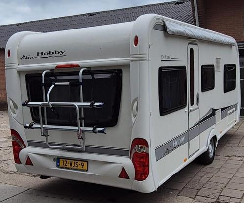Zeer mooie Hobby de Luxe 495 UL. Bouwjaar 2013., Caravans en Kamperen, Caravans, Particulier, tot en met 4, 1250 - 1500 kg, Rondzit
