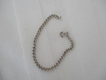 zilveren sieraden voor het kleine meisje enz beschikbaar voor biedingen