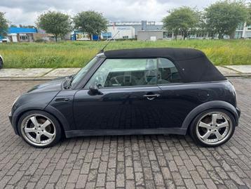 Mini 1.6 16V Cooper Cabrio 2007 Zwart beschikbaar voor biedingen