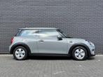 Mini Cooper 1.5, Voorwielaandrijving, Gebruikt, 4 stoelen, Origineel Nederlands